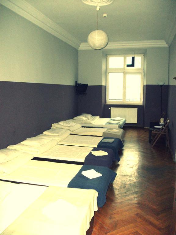 Hostel Rynek 7 Cracovie Extérieur photo