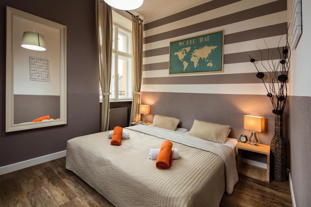 Hostel Rynek 7 Cracovie Extérieur photo